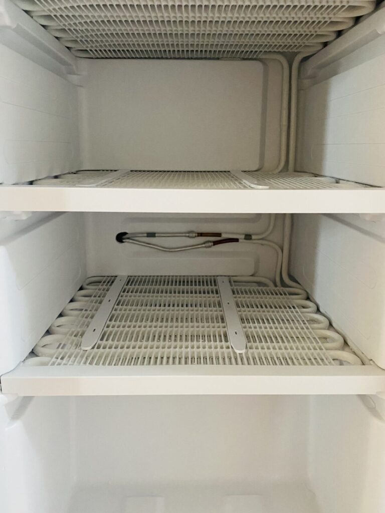 冷凍庫の霜が解けるまでを写真で紹介します（アイリスオーヤマ製162L 