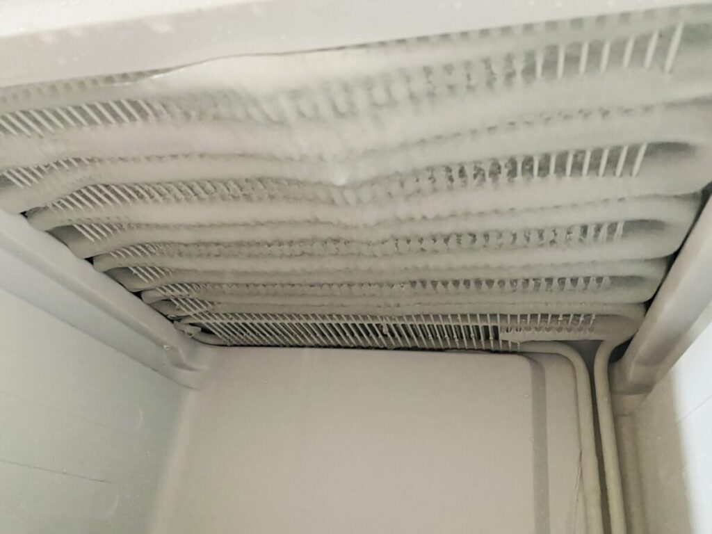 冷凍庫の霜上段3時間